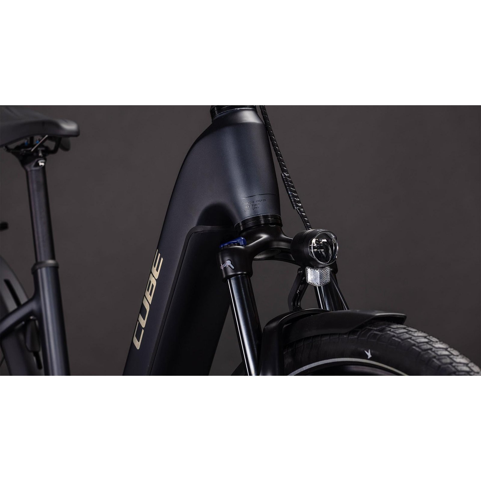 Cube Touring Hybrid ONE Easy Entry 600 Electric Hybrid Bike Coal’n’Chrome – XS - image 6