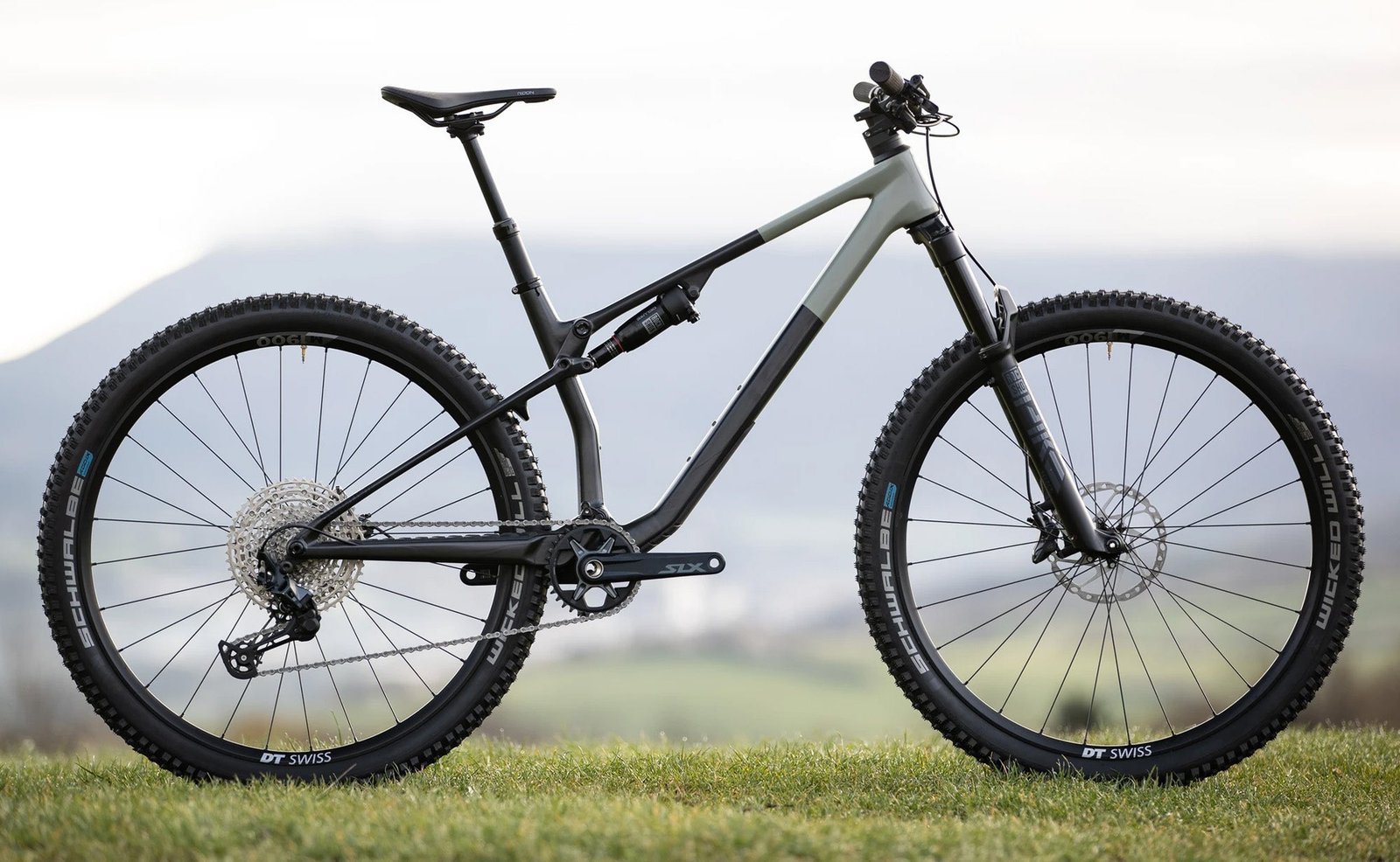 Superior XF 9.6 DC – Lightweight Carbon Trail Bike – L - image 4